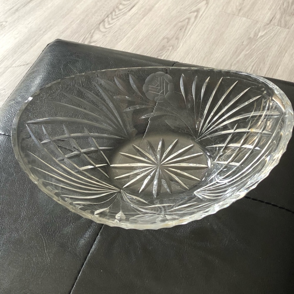 MIKASA CYRYSTAL SERVING PIECE BY MIKASA